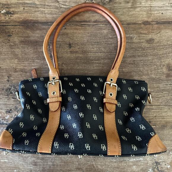 Like new barely used y2k Dooney black leather monogrammed bag - Picture 3 of 7